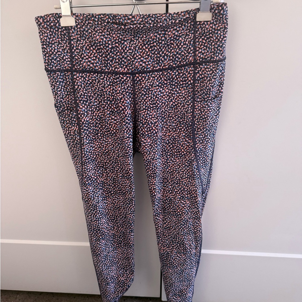 GAP Blackout Technology Leggings with Pink and Blue Pattern